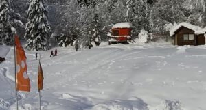 Konačno smo dočekali “pravi snijeg”, napadalo ga je više od 160 cm (FOTO/VIDEO)