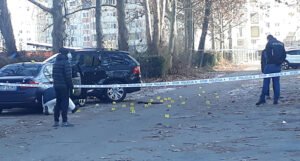 Muškarac i žena u Zagrebi upucani dok su izlazili iz automobila