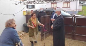 Bihaćki muftija obišao Bosansku Kostajnicu nakon zemljotresa