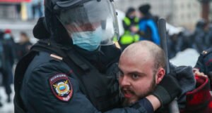 Uhapšena Navalnijeva supruga, saradnici i više od 2.100 pristalica širom Rusije