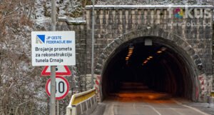 Tunel Crnaja danas od 16 sati do ponedjeljka ujutro otvoren za dvosmjerni saobraćaj