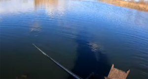 Ribar snimio vodu za vrijeme razornog zemljotresa u Petrinji (VIDEO)