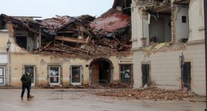 Ocu troje djece jutrošnji potres u Hrvatskoj srušio što onaj prvi nije