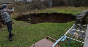 Seizmolog otkrio zašto su nastale ogromne rupe u zemlji nakon potresa u Petrinji