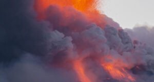 Vulkan Etna ponovo aktivan, u Cataniji obustavljen zračni saobraćaj