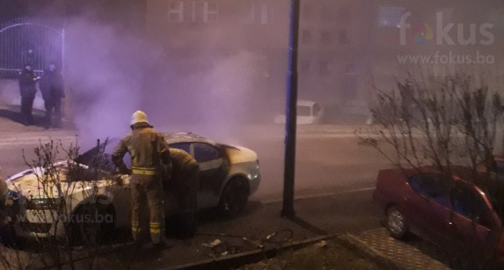 Noćas izgorjela još jedna skupocjena limuzina u Sarajevu
