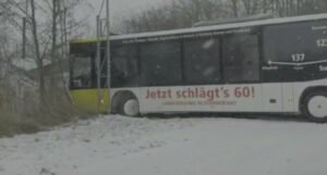 Najmanje 28 povrijeđenih u nesrećama u Njemačkoj zbog sniježne oluje