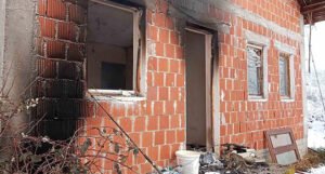 Izgorjela kuća, vatrogasci u njoj pronašli ugljenisano tijelo (FOTO)