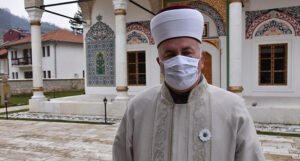 Muftija Pitić: Velika vjerovatnoća da je pucano na džamiju Aladža, tužni smo zbog toga