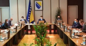 Vijeće ministara BiH sazvalo vanrednu sjednicu da prihvati 2.280 paketa pomoći