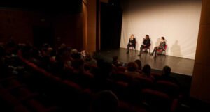 Prva projekcija uživo filma “Zašto mama vazda plače” oduševila publiku u Mostaru