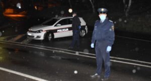 Blokirani izlazi iz grada: BMW-om udario policajca i pobjegao