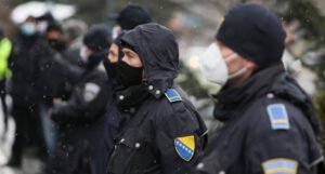 Protest policijskih službenika u BiH: “Prosječna plata nam je 665 KM”