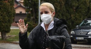 Sebija Izetbegović o respiratorima razgovarala s frizerkom, komšijama i sa sestrom, ali ne i sa stručnjacima