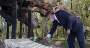 Željko Komšić odao počast žrtvama koncentracionog logora Jasenovac