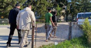 Služba za poslove sa strancima: 83 migranta izmještena u kamp Lipa