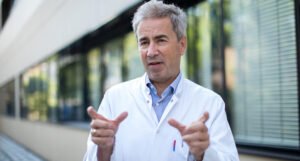 Austrijski infektolog: Zaključavanje gubi smisao, morate pustiti ljude da žive svoj život