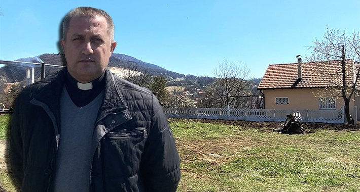 Svećenik u ulozi sudije: Župnik gradi crkveno groblje i protjeruje porodicu Đaković