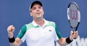 Bautista Agut eliminisao Medvedeva u Miamiju