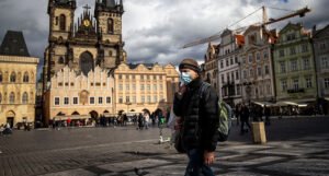 U Češkoj rekordan broj zaraženih, na snazi nove COVID mjere