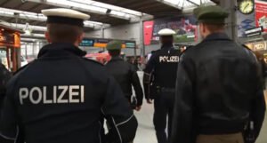 Avionom iz Tuzle došao u Njemačku, odmah je uhapšen