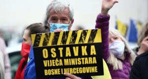 Sarajevski profesori traže ostavku vlasti u BiH: Imate rok do 13. aprila ili izlazimo svi na proteste!