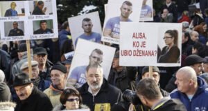 Objavljen plan kretanja za veliki protest koji će se danas održati u Sarajevu