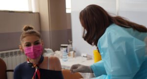 U Novom Pazaru vakcinisani uposlenici TVSA, osigurane vakcine za 100 medijskih radnika iz RS