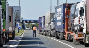 Postignut dogovor s Hrvatskom: Kamioni mogu normalno prelaziti granicu