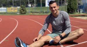 Abedin Mujezinović osvojio prvo mjesto na 800 metara u Baru