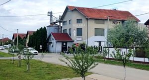 Policija intervenirala zbog uzvikivanja “Ubij Srbina” u Borovu