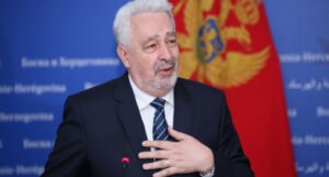 Crnogorski premijer Krivokapić pozvao na očuvanje mira