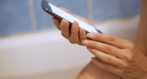 Opada broj korisnika mobilne i fiksne mreže u BiH