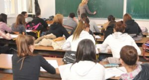 Vlada KS odredila kriterije za prijem učenika u prvi razred srednjih škola