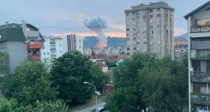 Ugašen požar u fabrici u Čačku, evakuisano tridesetak građana