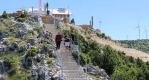 Staklena šetnica iznad Mostara postaje nezaobilazna turistička atrakcija