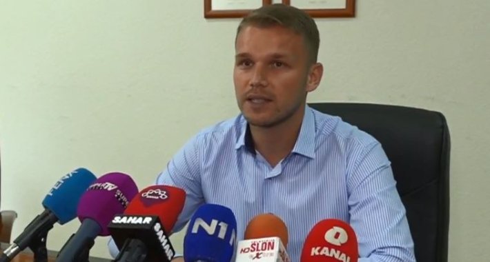 Stanivuković u Tuzli: Ne treba međunarodna zajednica da nas spaja, dovoljno smo ljudi