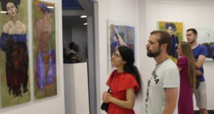 Lukačeve karijatide i atlanti u galeriji Centra za kulturu Mostar