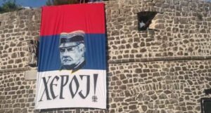 U Trebinju osvanula poruka podrške Mladiću, komentarisao je i Bursać