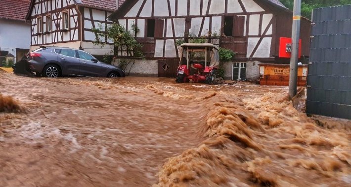 Žestoka oluja izazvala haos u dijelovima Njemačke