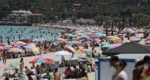 Plaže na egejskim obalama ponovo pune kupača i posjetilaca