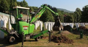 Počeo iskop grobnih mjesta u Potočarima za 19 identifikovanih žrtva genocida
