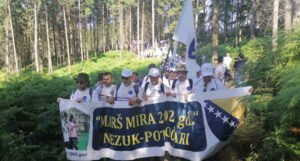 Završen drugi dan Marša mira, učesnici stigli u kamp Mravinjci