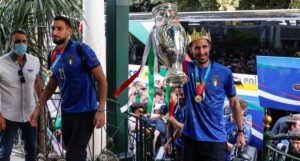 Fudbaleri Italije vratili se u Rim s peharom prvaka Evrope