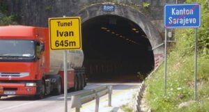 Zbog radova u tunelu Ivan od 17 do 04 sati saobraća se jednom trakom