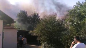 Veliki požar u Banjoj Luci zahvatio i dvije kuće, u jednoj od njih bili žena i djeca