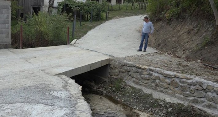 Gastarbajter izgradio most i betonirao više od stotinu metara puta u rodnoj grudi