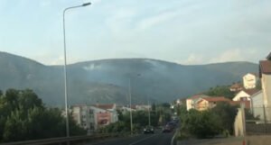 Kiša popravila stanje na požarištu u Jablanici, i dalje gori u Mostaru i Stocu