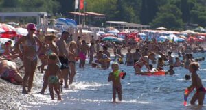 One koji planiraju ljetovati u Crnoj Gori očekuju oko 30 posto veće cijene