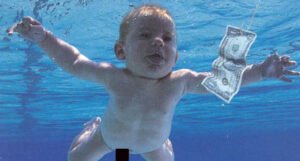 Beba s naslovnice čuvenog Nirvaninog albuma tuži bend: “To je seksualno iskorištavanje”